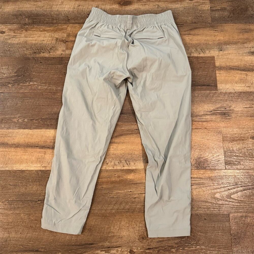 Athleta Trekkie Pants 6 Light Gray Beige Stretch Travel Ankle Zip Tapered Casual - Picture 2 of 7